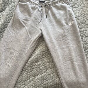 Nike women’s Gray Sweatpants